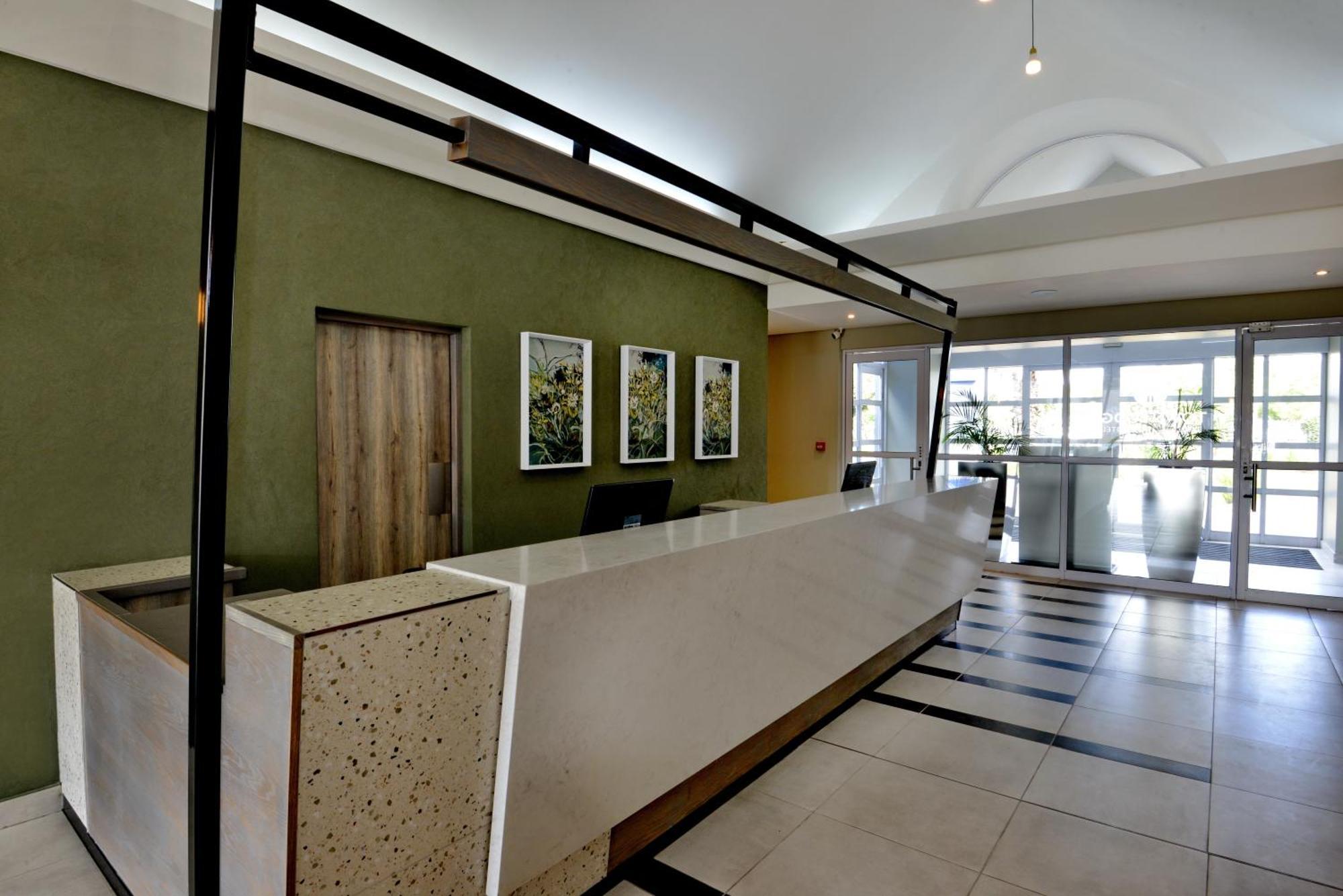 Town Lodge Bellville Extérieur photo