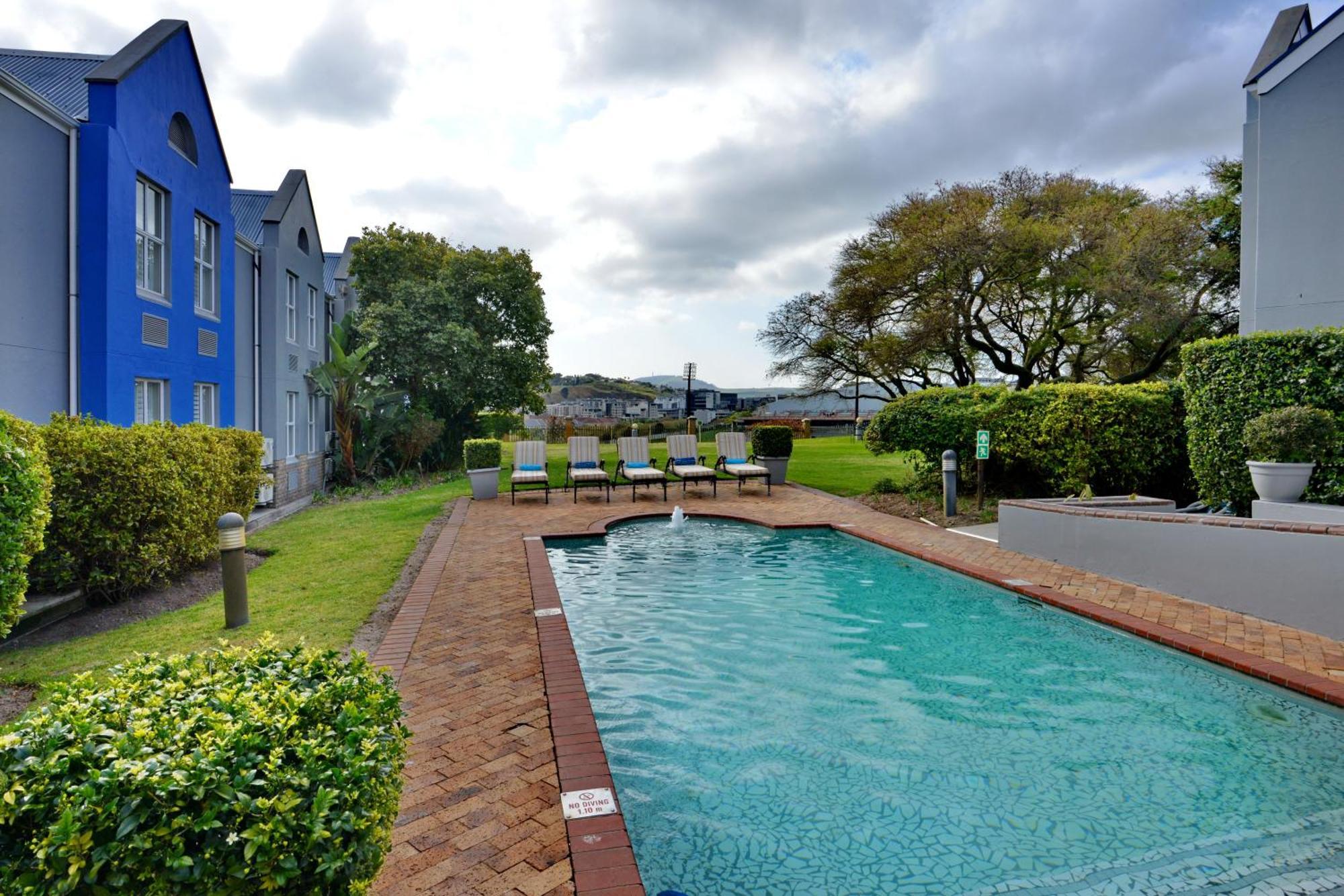 Town Lodge Bellville Extérieur photo