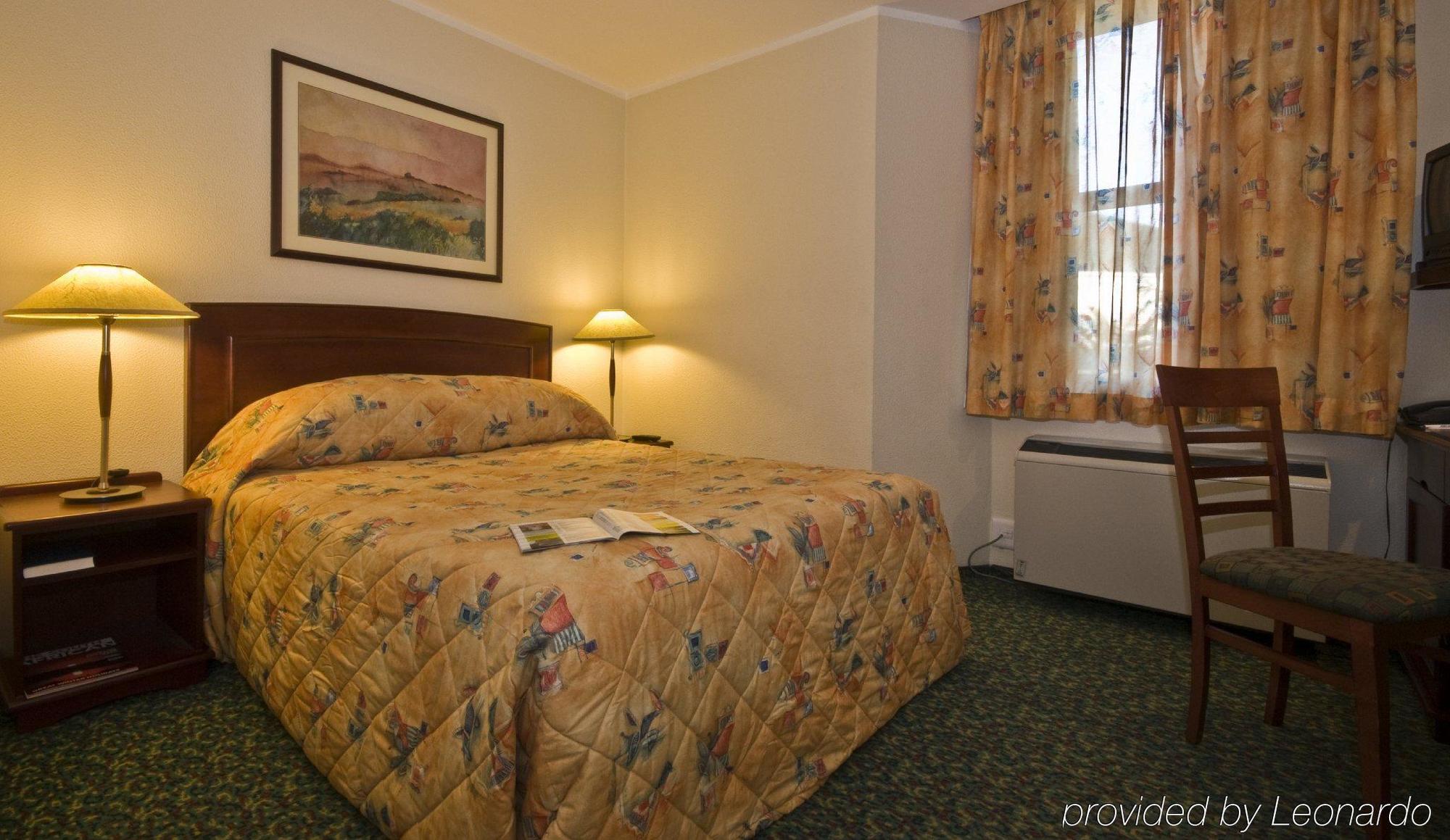 Town Lodge Bellville Extérieur photo